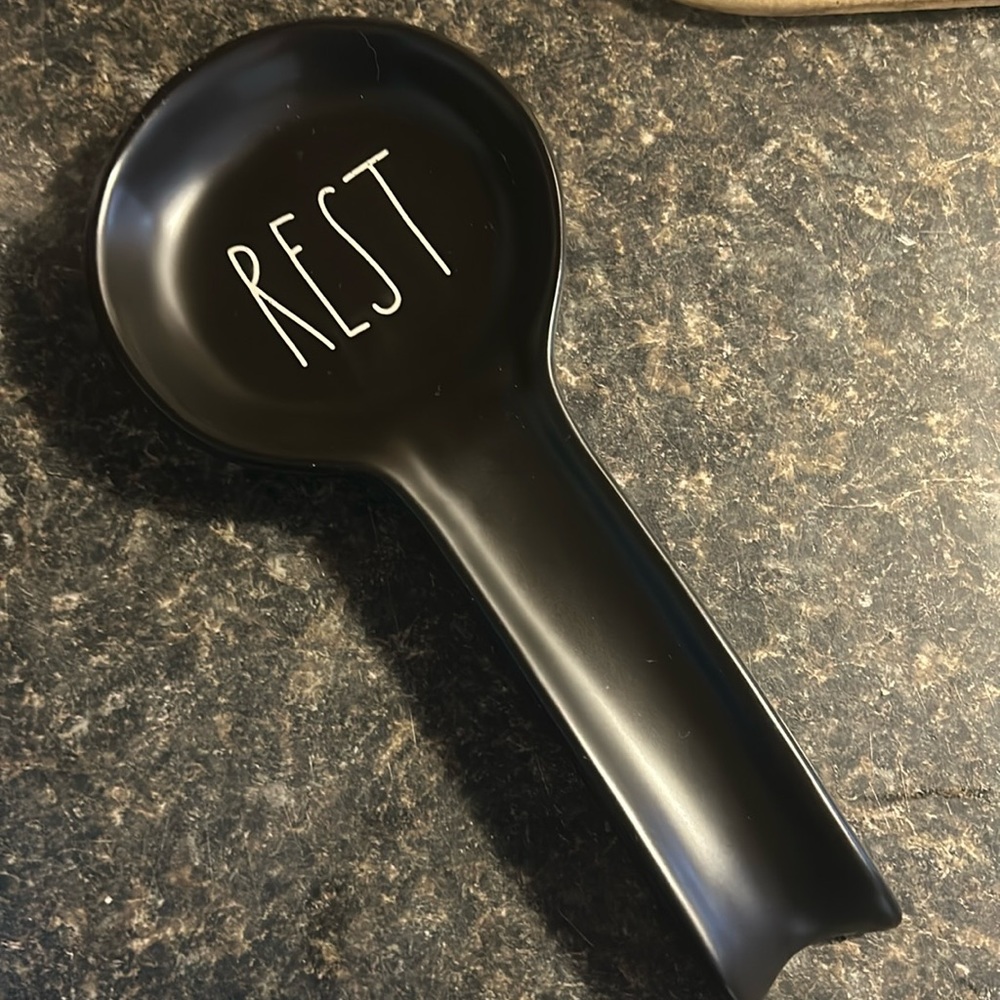 Rae Dunn Spoon Rest. Used